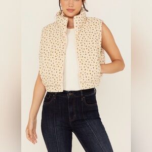 NWOT 26 International Women's Floral Print Puffer Vest